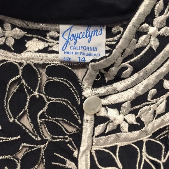 Vintage EUC Embroidery Lace Black&White Tunic - Picture 5 of 8